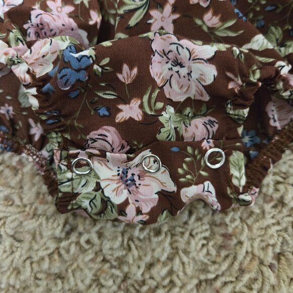 Bailey's Blossoms Girls 3T Floral One Piece w/Snaps - Picture 4 of 6